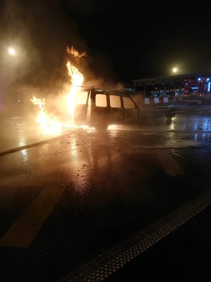 Pożar na autostradzie. A4 zablokowana przed punktem poboru opłat 