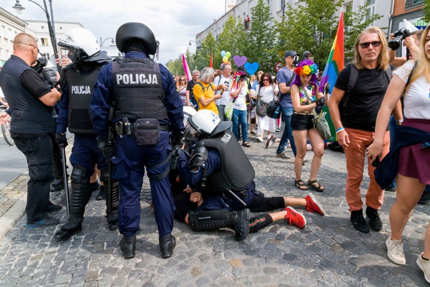 Marsz równości w Białymstoku. Zachodnie media pokazują...