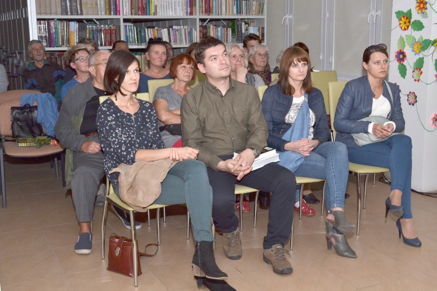 Brok. Podróżnik Jacek Pałkiewicz w bibliotece [ZDJĘCIA]