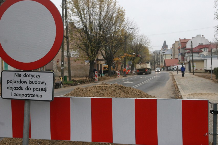 Ostrów Mazowiecka. Remont 3 Maja trwa. Zobacz, jak postępują prace. Zdjęcia, 4.11.2020