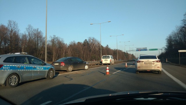 Do zderzenia doszło na autostradzie A4 w kierunku na Kraków, przed zjazdem na Mysłowice
