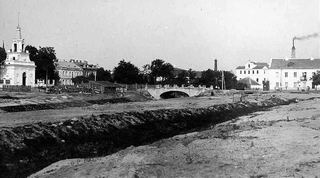 Od pałacowego stawu do parku miejskiego. Białystok 1897 