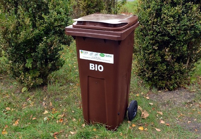 Mieszkańcy Jaworzna mogą oddawać bioodpady tylko w odpowiednich biopojemnikach