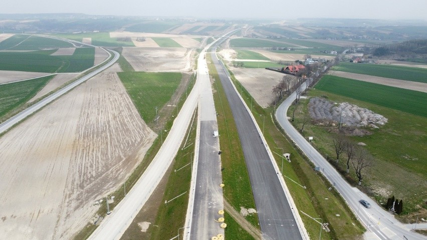 Budowa drogi ekspresowej S7 na odcinku Moczydło - Miechów.