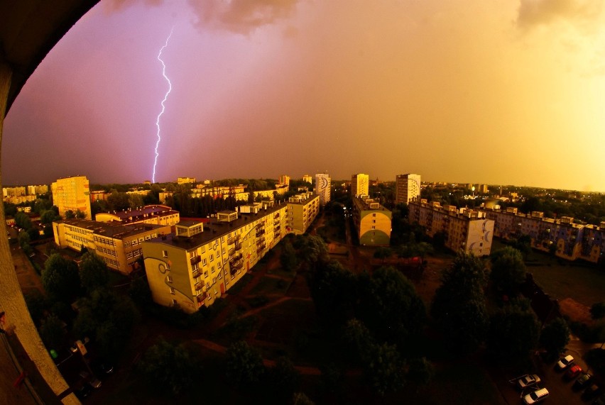 Zdjęcia nawałnicy w Koszalinie. Zdjęcia zrobione na E....