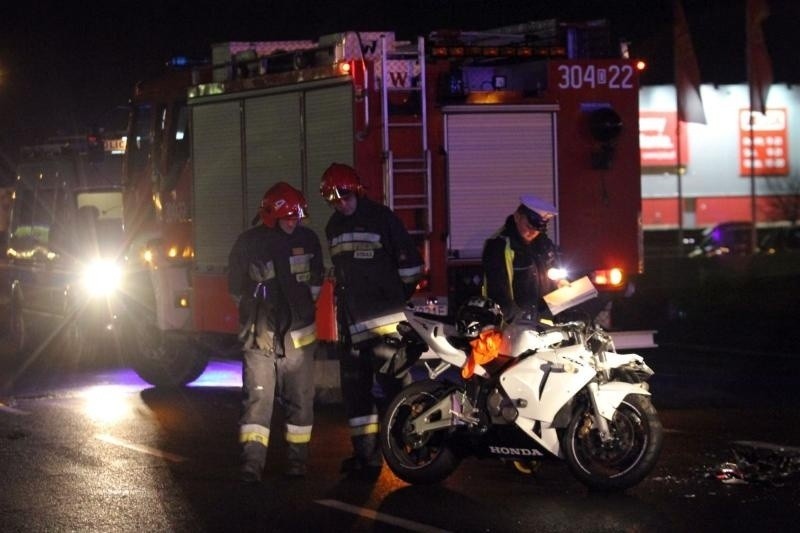 Wypadek w Bielanach Wrocławskich. Motocyklistka zderzyła się z matizem (ZDJĘCIA)