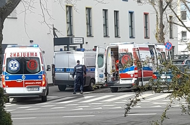 Pogotowie i policja w przedszkolu przy ulicy Hożej w Szczecinie