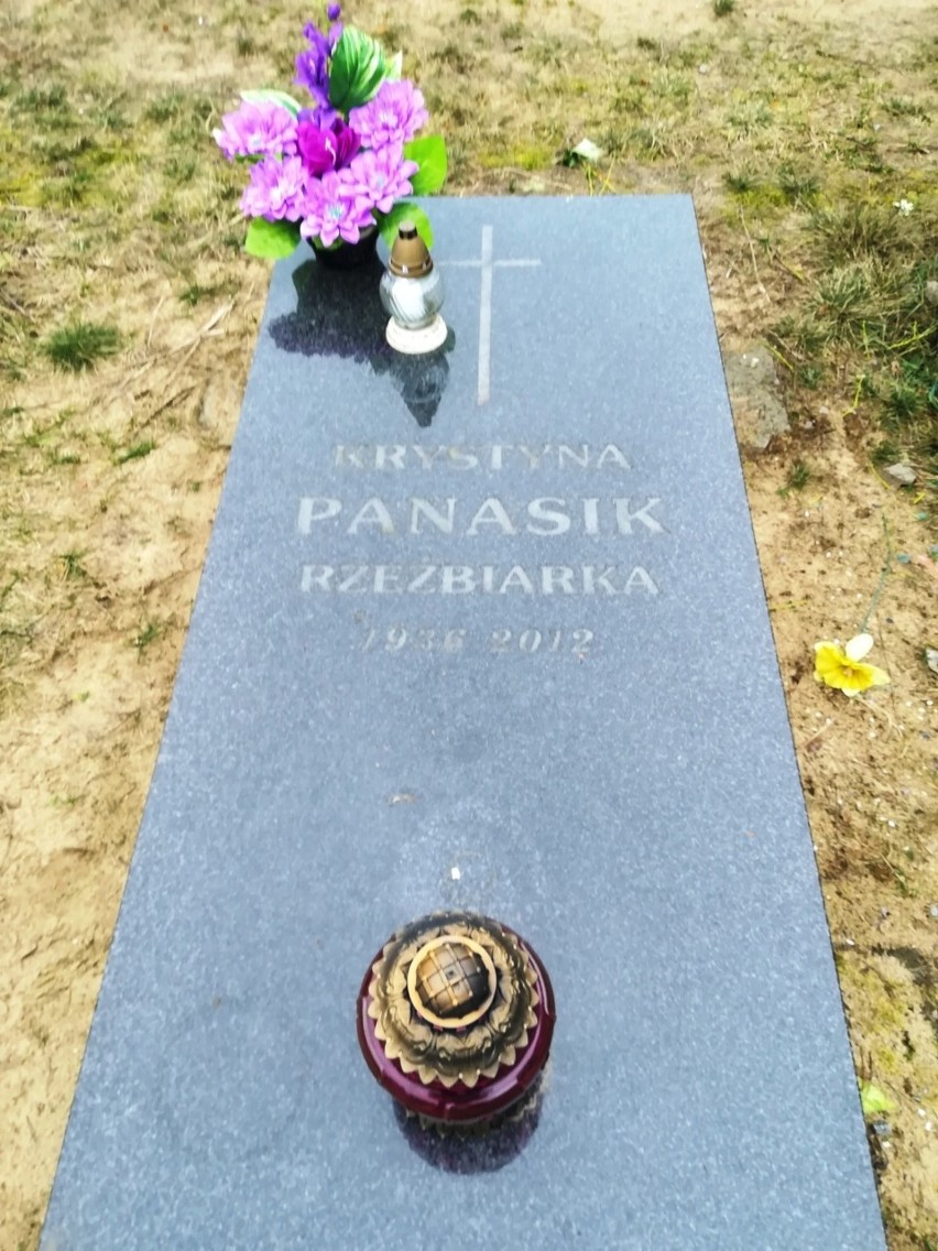 Pani Krystyna została pochowana na cmentarzu przy ul....