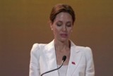 Angelina Jolie wzywa do działań przeciw przemocy seksualnej [WIDEO]