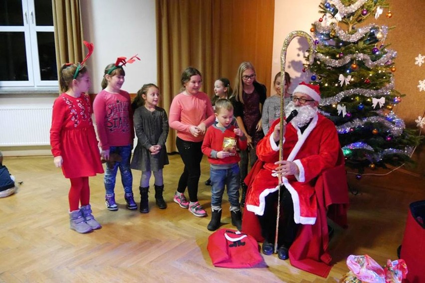 Święty Mikołaj dla dzieci w Wąchocku (ZDJĘCIA)