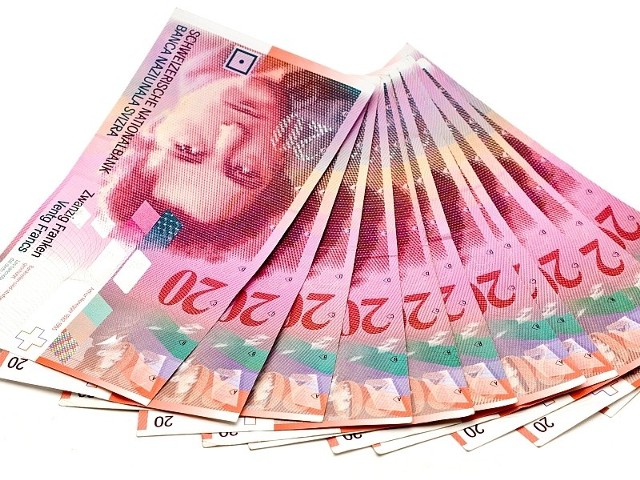 O kredyt we franku szwajcarskim coraz trudniej. O kredyt we franku szwajcarskim coraz trudniej.