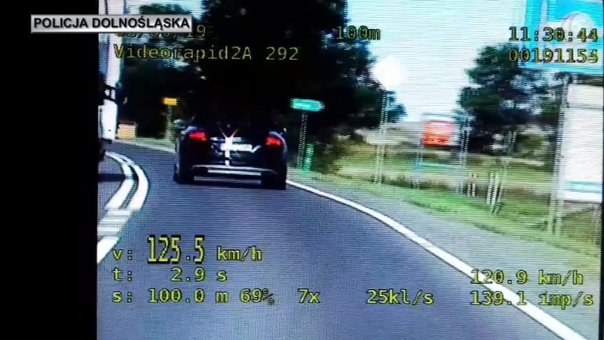 125 km/h w terenie zabudowanym. 20-latek stracił prawo jazdy [FILM]