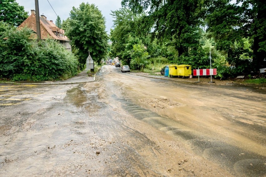 Burze na Dolnym Śląsku. W regionie wałbrzyskim zalało...