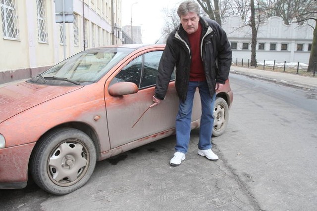 Tak wygląda auto Filipiaka po myjni i przejażdżce Pomorską Fot: Grzegorz Gałasiński