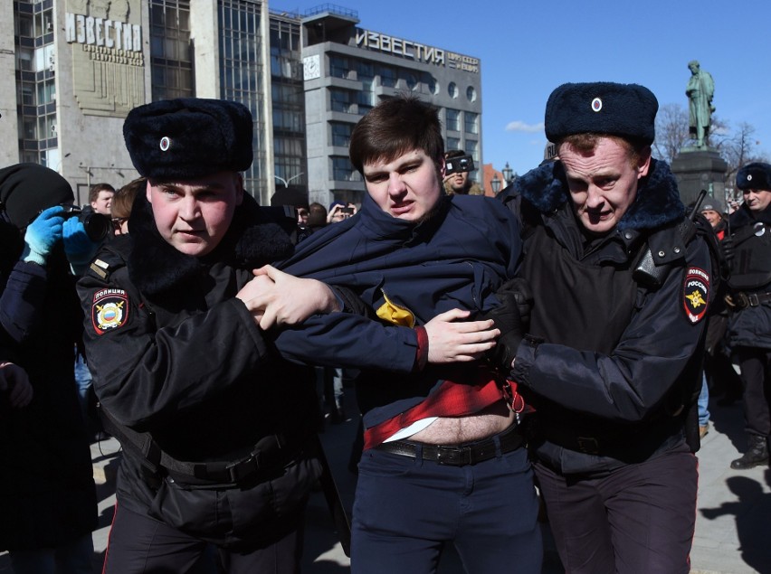 Rosja: Protesty w Moskwie. 500 osób zatrzymanych, wśród nich Aleksiej Nawalny [ZDJĘCIA] [VIDEO]