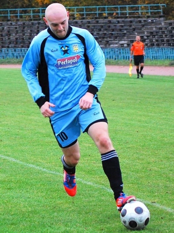 Grzegorz Tobiszewski był wyróżniającym się zawodnikiem Juventy w meczu z Janiną Libiąż, co potwierdził strzeleniem gola w 70 minucie.