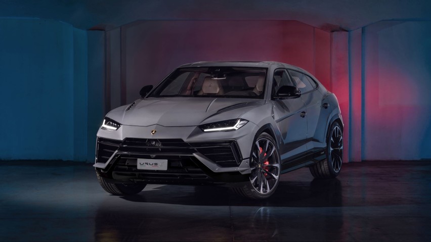 Lamborghini ogłasza wprowadzenie do gamy modelu Urus S,...