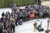 Dąbrowa Górnicza: pokazy służb mundurowych, warsztaty i neutralizacja materiałów wybuchowych. To Dzień Bezpieczeństwa w Akademii WSB
