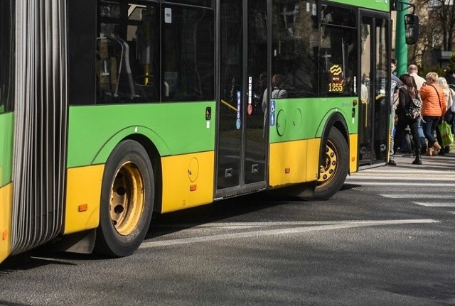 Zdziwieni zmianami zwłaszcza są mieszkańcy Wildy, którzy od rana nie mogli dotrzeć na czas do pracy.