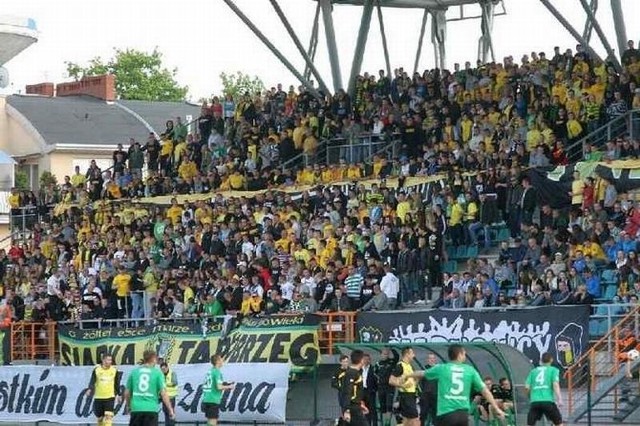 Wiosną derby Siarki ze Stalą na stadionie w Tarnobrzegu zasiadł komplet publiczności.
