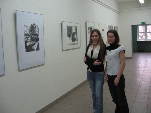 -To dobrze, że są takie wystawy poszerzające naszą wiedzę - mówią od lewej: Aleksandra Mosek i Karolina Kobylarczyk