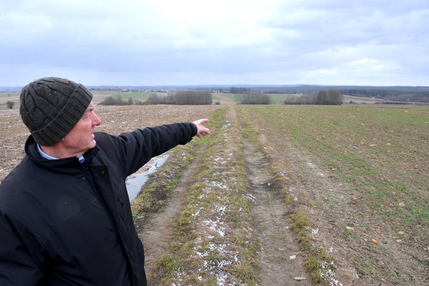 Rozszerza się protest w sprawie budowy ferm drobiu w gminie Słupia Konecka. Znamy kolejne szczegóły inwestycji [WIDEO, ZDJĘCIA]