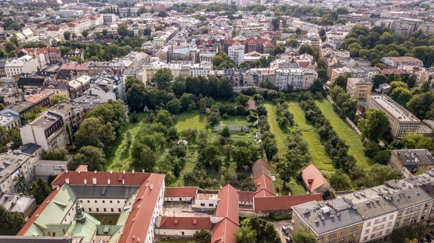 Kraków. Apelują o otwarcie klasztornych ogrodów dla mieszkańców [ZDJĘCIA]