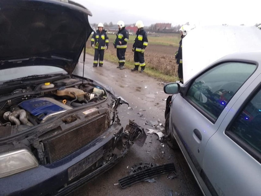 Jak ustalili policjanci, kobieta kierująca osobowym renault...