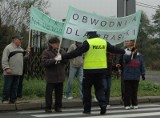 Manifestacja w Praszce. Mieszkańcy zablokowali drogę krajową