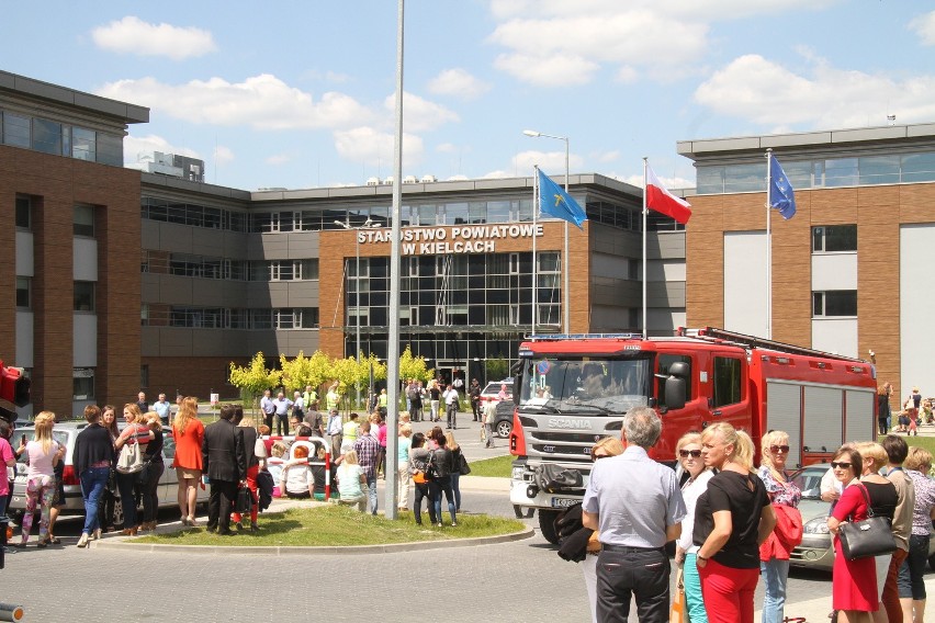 Seria alarmów bombowych w Kielcach