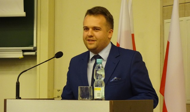 Marek Materek podczas konferencji.