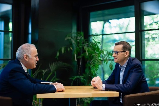 Spotkanie premiera Mateusz Morawieckiego z Garri Kasparowem, utytułowanym rosyjskim szachistą i politykiem - przeciwnikiem Putina