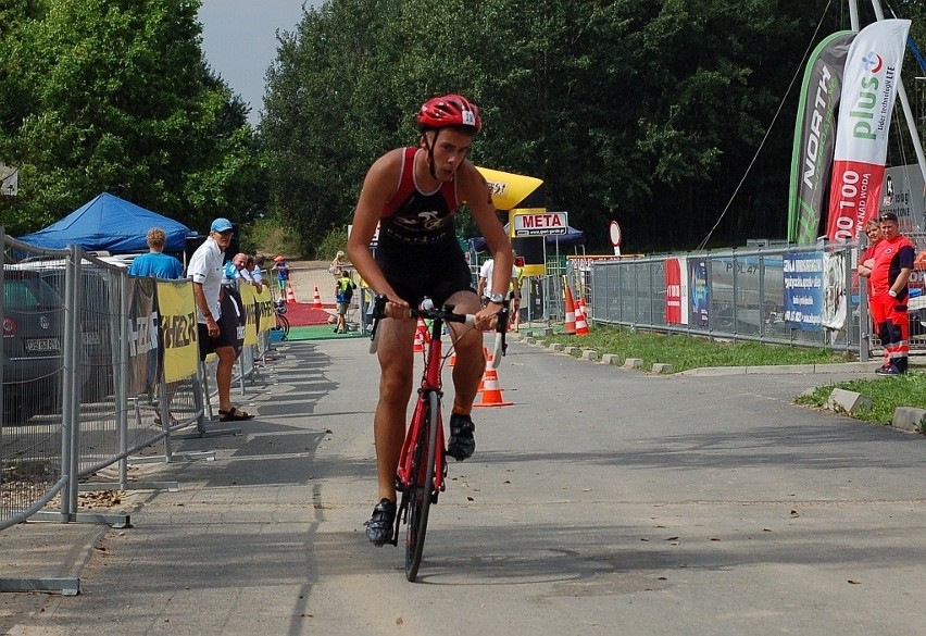 Najlepsi młodzi triathloniści rywalizowali w ten weekend w Mietkowie (ZDJĘCIA)