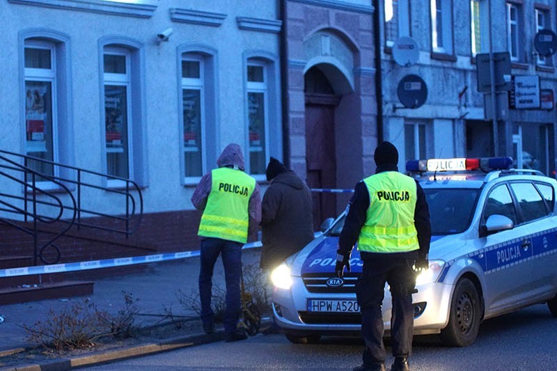 W nocy wysadzono bankomat w Golczewie. Policja szuka sprawców [ZDJĘCIA]