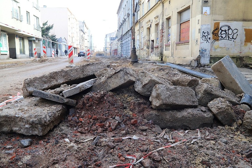 W lipcu 2018 roku rozpoczęto wielki remont ulicy Nawrot....