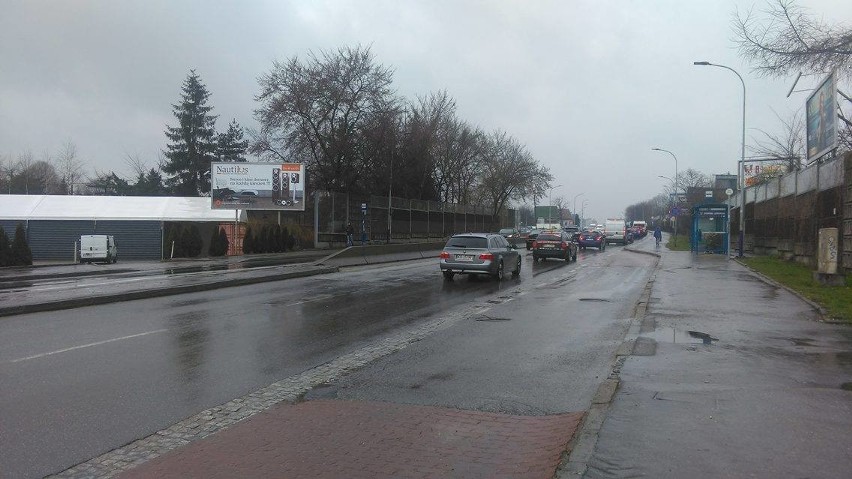 Ul. Kamieńskiego przy skrzyżowaniu z ul. Malborską.