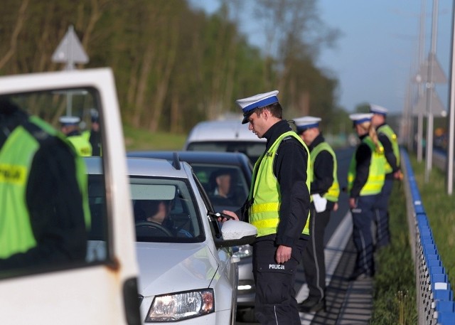 Zielonogórscy policjanci sprawdzali trzeźwość kierowców na Trasie Północnej.