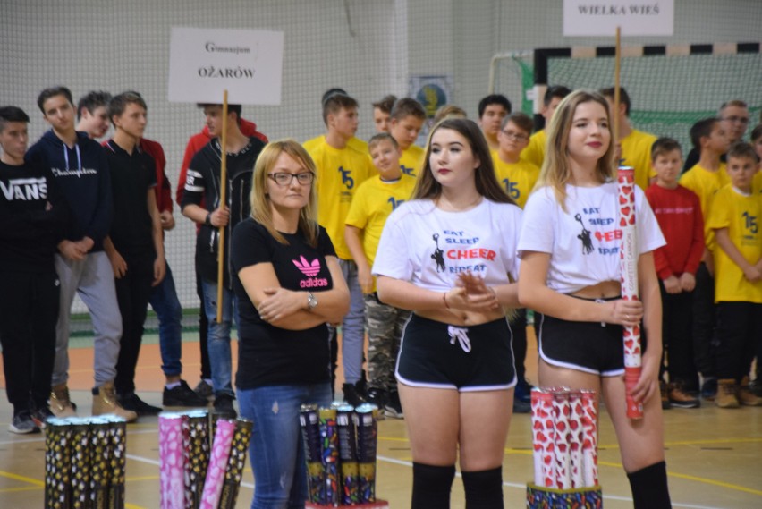 W Kielcach zakończyła się 15. Mała Liga Piłki Ręcznej. Były róże dla jubilatki [ZDJĘCIA]