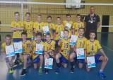 Całe podium wojewódzkiej ligi mini siatkówki dla Wifamy Łódź