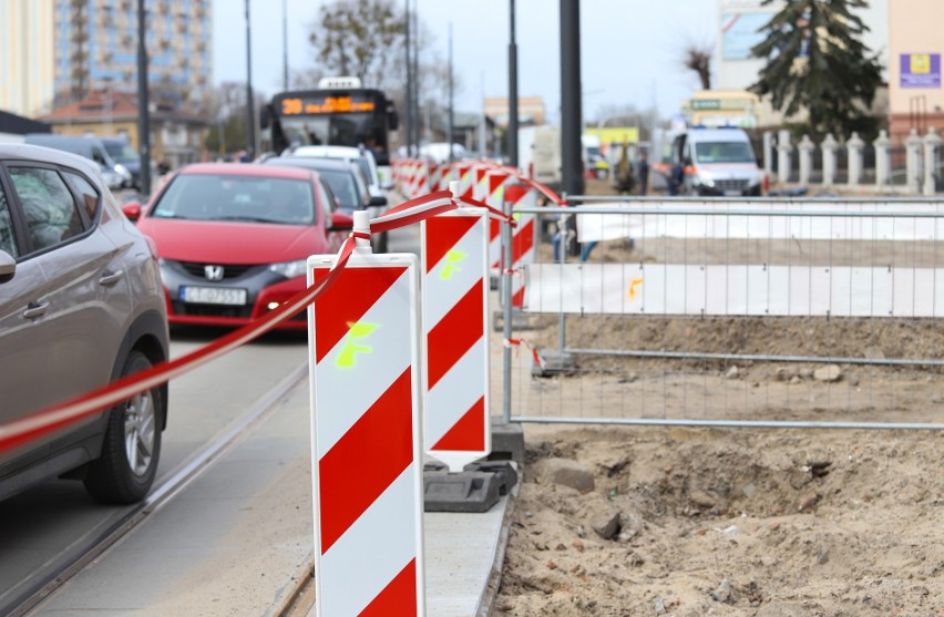 Budowa nowej linii tramwajowej coraz bliżej końca. Kiedy poprawi się przejazd przez Toruń?