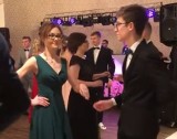 Studniówka maturzystów ZSOiT w Miastku (wideo)