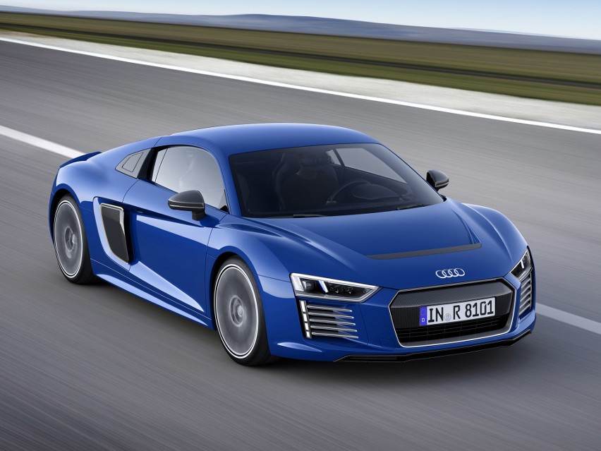 Audi R8 e-tron...