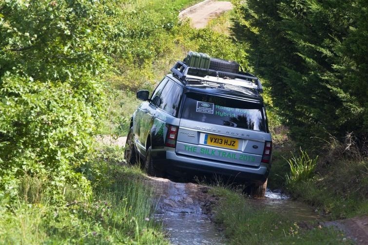 Land Rover Range Rover Sport Hybrid - 462 000 zł / Fot. Land...