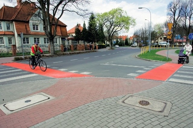 Drogowcy odmalowali już ścieżki rowerowe m.in. przy ul. Arciszewskiego.