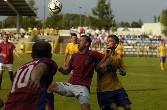 W meczu pierwszej kolejki Bałtyckiej III ligi Gryf Słupsk podejmował na własnym stadionie Arkę II Gdynia. Mecz zakończył się remisem 1:1.