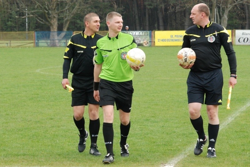 Świt Ćmielów - Zorza Tempo Pacanów 0:3