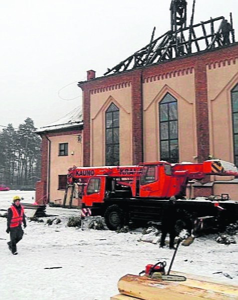 Rozbiórka dachu kościoła w Orzeszu trwała tydzień