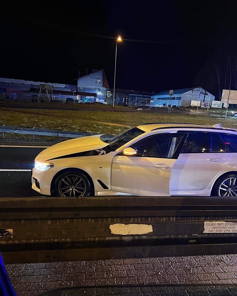 BMW potrąciło pieszego na zakopiance pod Krakowem                     