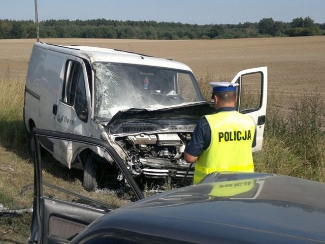 W Gronowie w powiecie toruńskim na drodze krajowej nr 15 samochód osobowy zderzył się z dostawczym