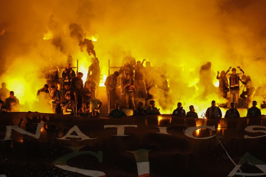 Śląsk - Hapoel. OPRAWA kibiców Śląska. Kibice Śląska Wrocław...